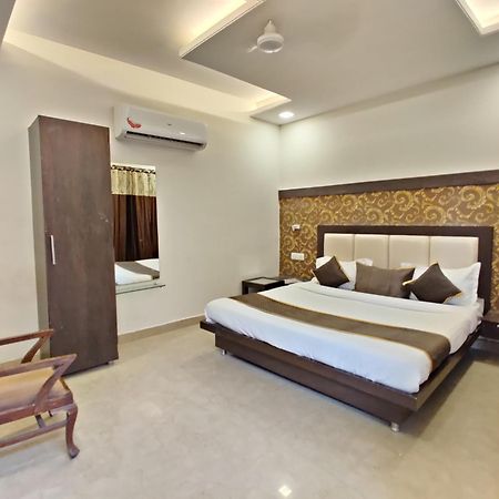 Hotel The Grandpark Amritsar Esterno foto