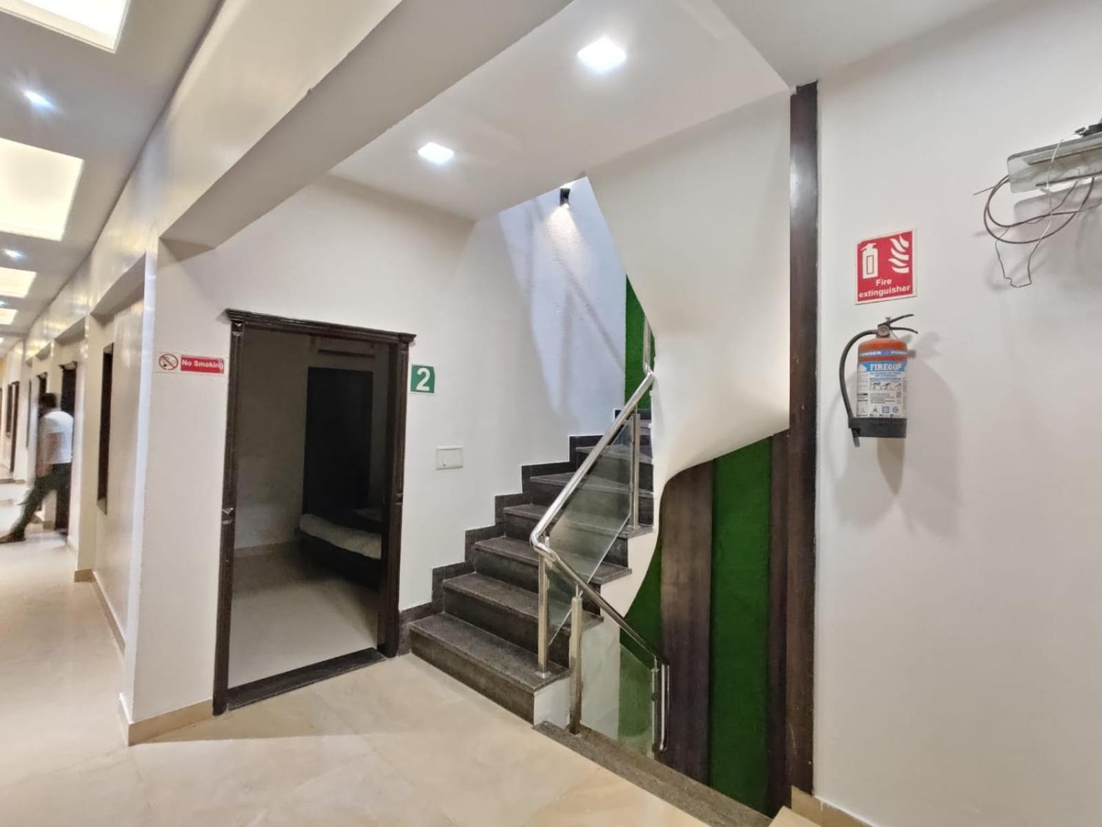 Hotel The Grandpark Amritsar Esterno foto