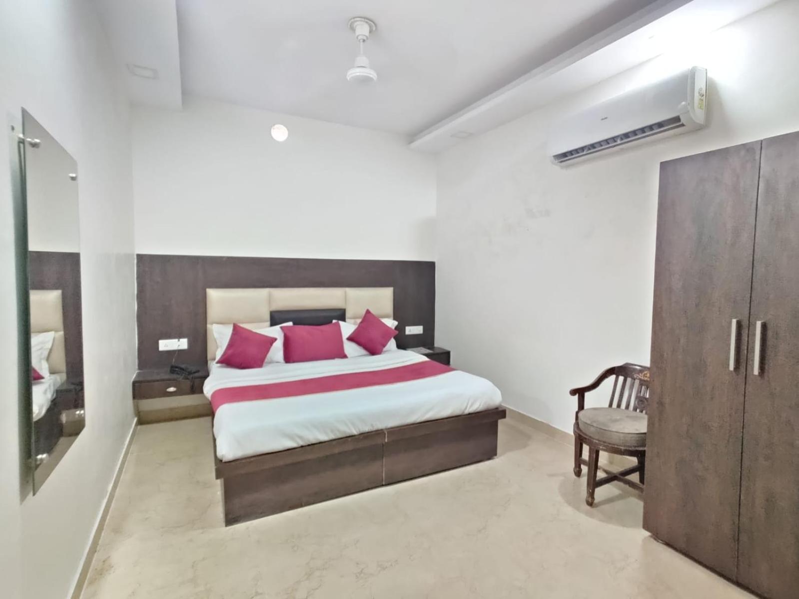 Hotel The Grandpark Amritsar Esterno foto