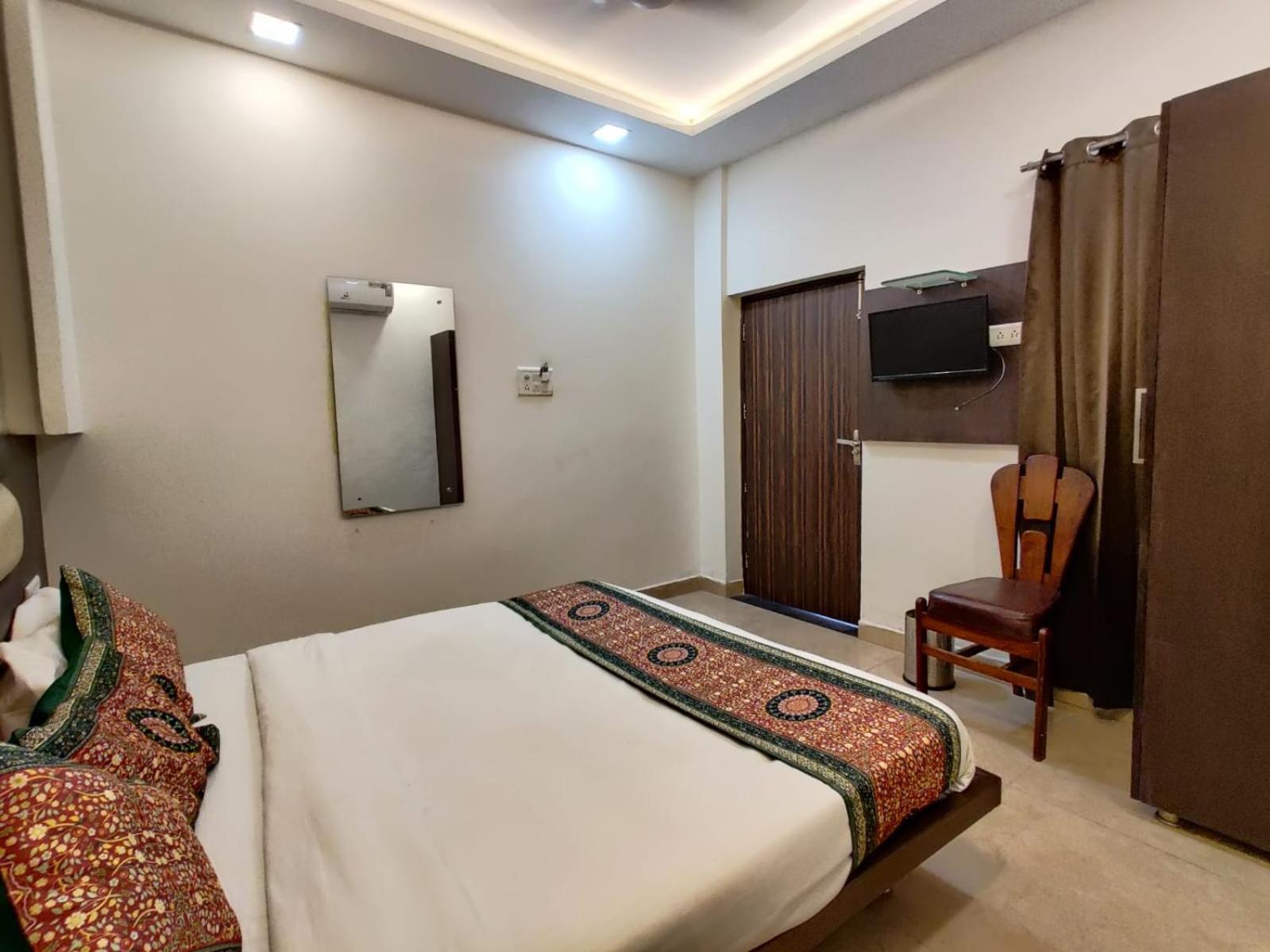 Hotel The Grandpark Amritsar Esterno foto