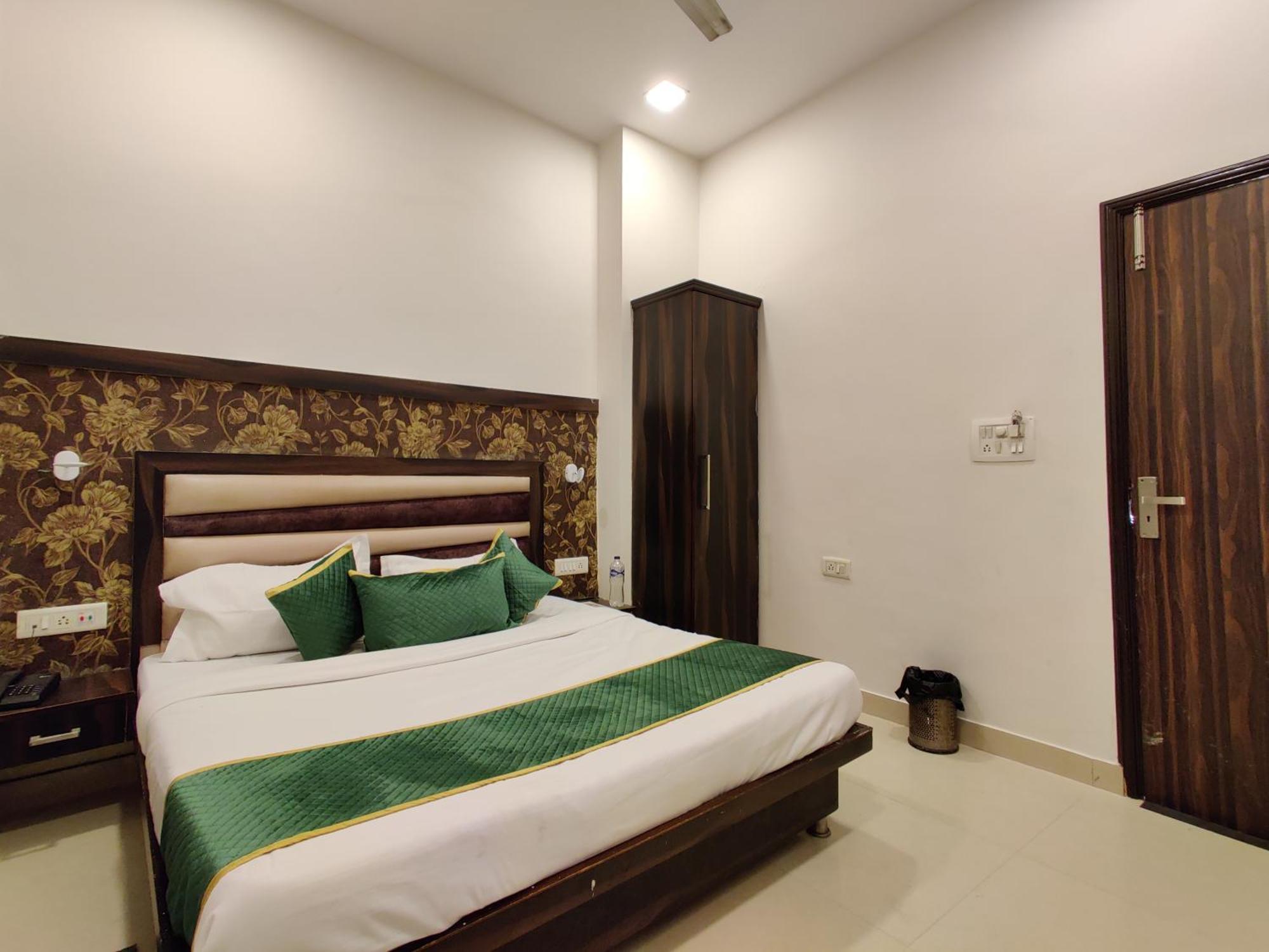 Hotel The Grandpark Amritsar Esterno foto